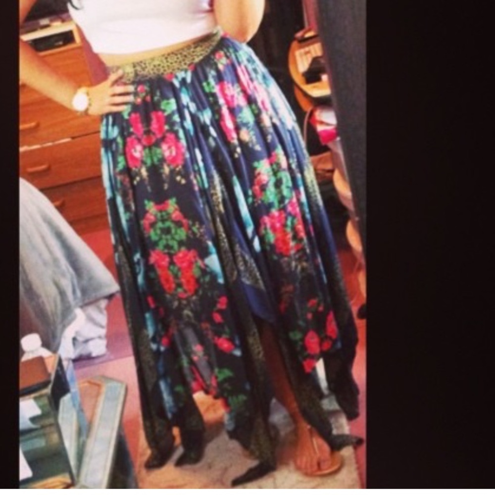 Free People 2 in 1 skirt & dress - beautiful print